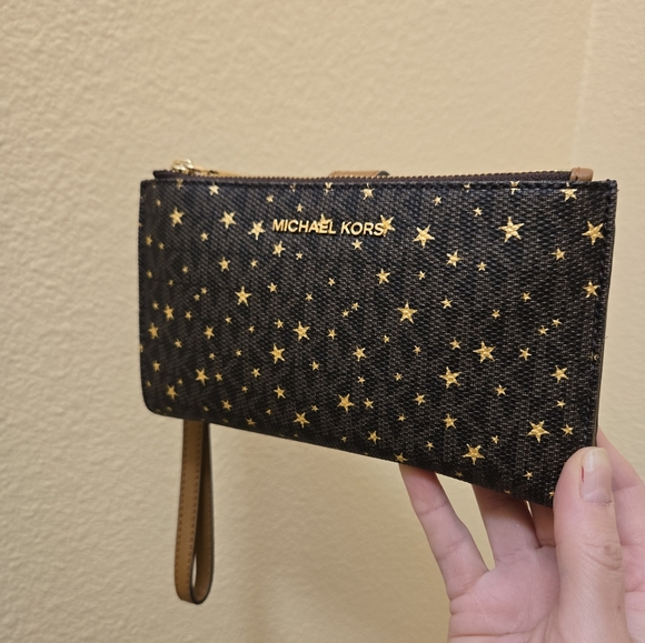 Michael Kors Boxed Jet Set Medium Double Zip Wallet With Gold Stars - Picture 9 of 9